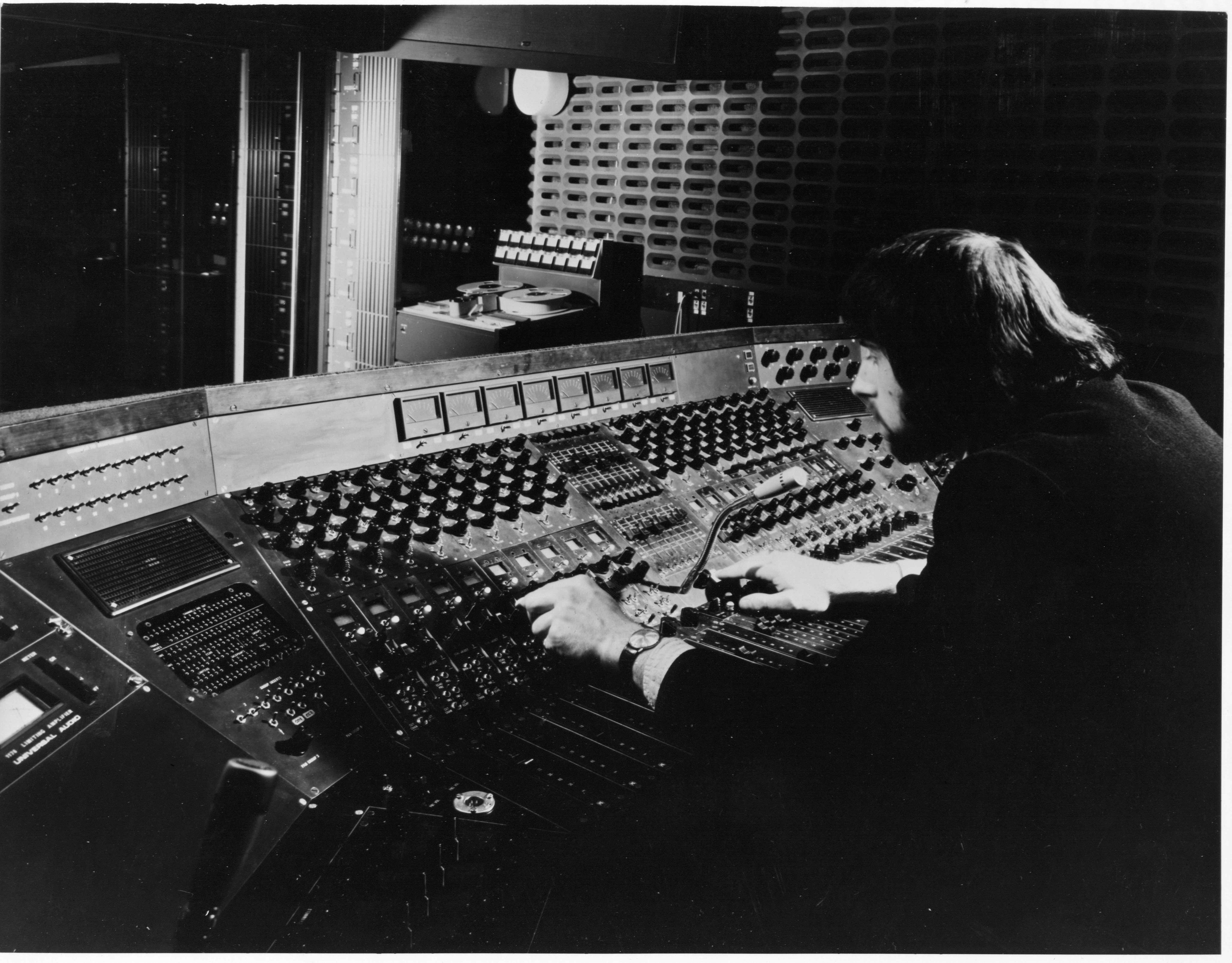 Island Studio 2